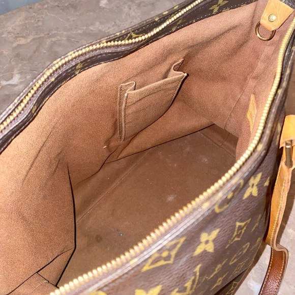 AUTHENTIC Louis Vuitton Purse! - Picture 5 of 8